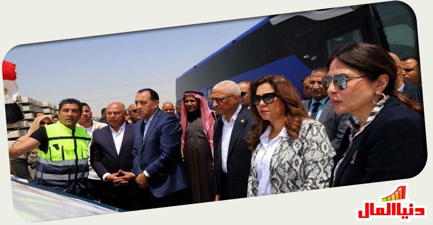 رئيس الوزراء - وزير النقل - وزيرة التنكية المحلية -