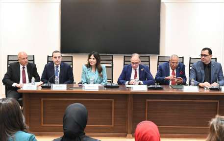 وزيرة الإسكان تشارك في اجتماع لجنة الإسكان بمجلس النواب لاستعراض استراتيجية عمل الوزارة للمرحلة المقبلة