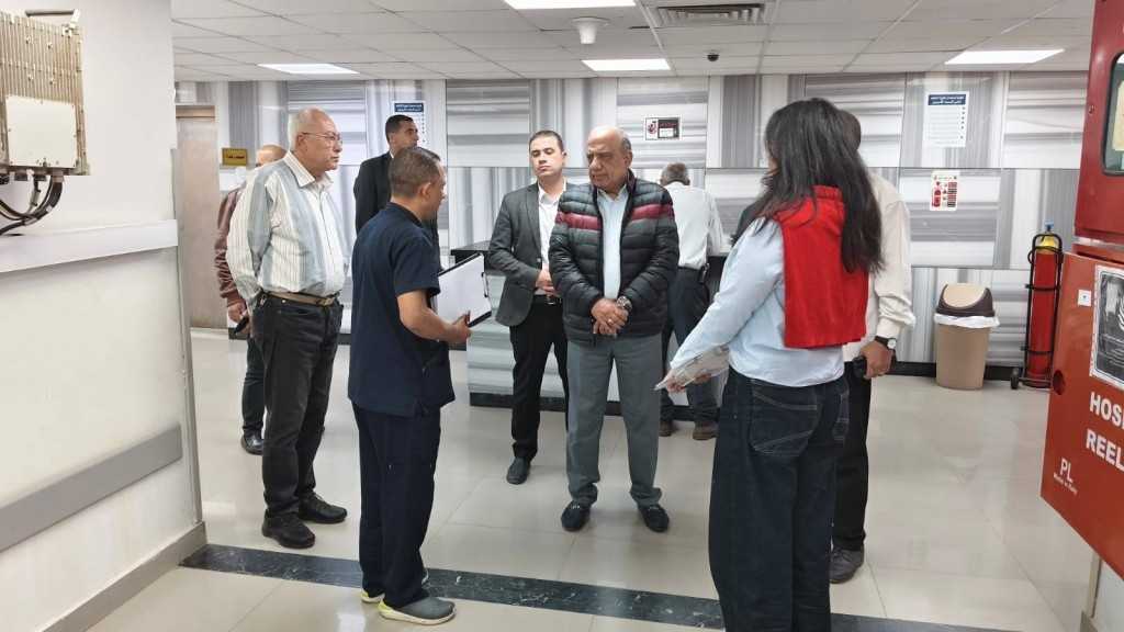 محمود عصمت في زيارة مفاجئة لمستشفى الكهرباء بمنطقة ألماظة لمتابعة سير العمل