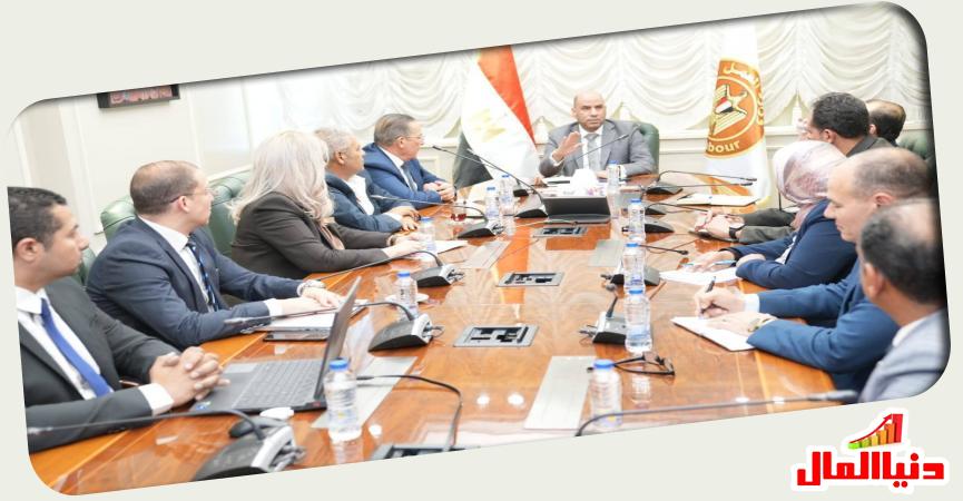 وزير العمل حسن الرداد 