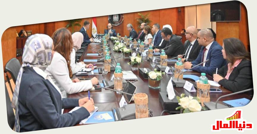 وزير الاستثمار والتجارة الخارجية 