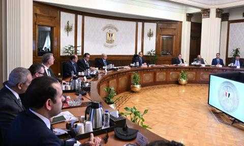 إيقاف العمل بقرار غلق المحال والعودة إلى المواعيد الطبيعية