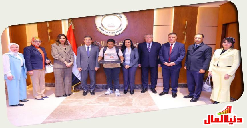 جامعة عين شمس 