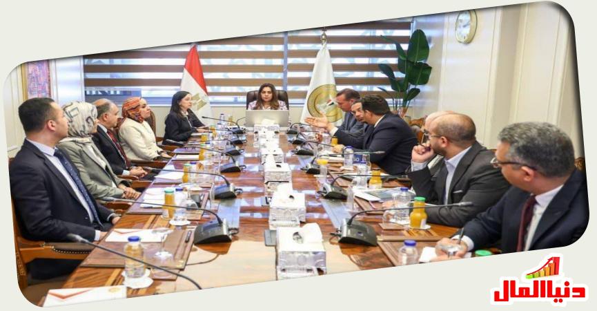 اجتماع وزير التنمية المحلية و البيئة 