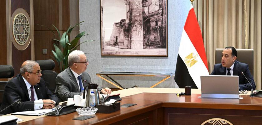 رئيس الوزراء يتابع مستجدات القيد المؤقت للشركات الحكومية في البورصة وموقف تحديث وثيقة سياسة ملكية الدولة