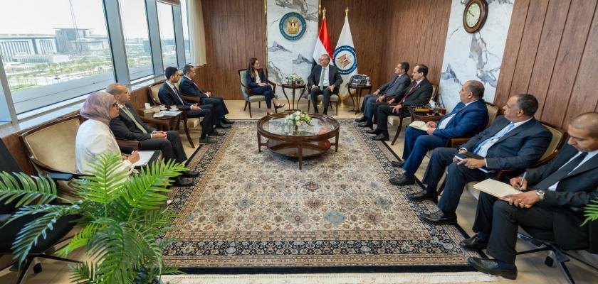 وزير البترول والثروة المعدنية يبحث مع بي بي البريطانية التقدم في حفر آبار جديدة للغاز الطبيعي