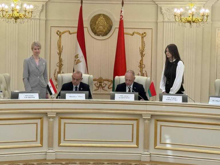 بروتوكول تعاون بين مصر وبيلاروسيا في مجال تصنيع الأدوية  وصناعة المعدات الثقيلة ووتكنولوجيا تخزين الحبوب
