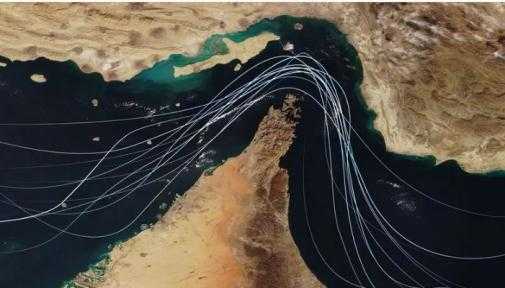 إيران تعلن عبور 33 سفينة مضيق هرمز بعد حصولها على تصريح