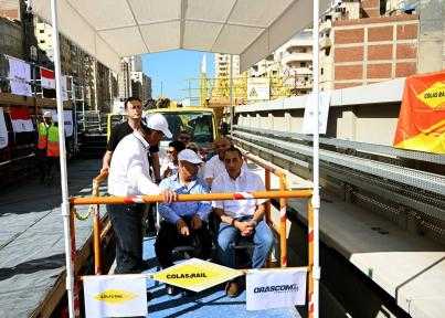 رئيس الوزراء ووزير النقل يتفقدان سير العمل بمشروع المرحلة الأولى من مترو الإسكندرية