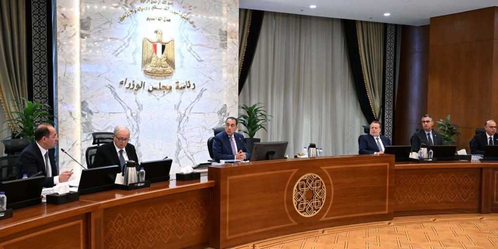 وزير الاستثمار يعرض مستجدات تنفيذ منصة الكيانات الاقتصادية لتطوير منظومة خدمات الاستثمار والتحول الرقمي لبيئة الأعمال في مصر