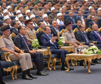 الرئيس السيسي يشهد تخرج الدورة رقم (3) لأئمة الأوقاف من الأكاديمية العسكرية