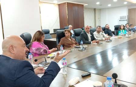 شعبة الكرتون باتحاد الصناعات: أزمة العمالة والدشت على... شعبة الكرتون باتحاد الصناعات: أزمة العمالة والدشت على رأس التحديات.. وخطة للتوسع بالطاقة الشمسية وتقنين المصانع غير المرخصة