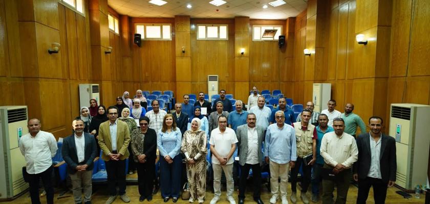 وزارة السياحة والآثار تنظم برنامجًا تدريبيًا حول سياسات الاقتصاد الإبداعي للعاملين المتعاملين مع السائح