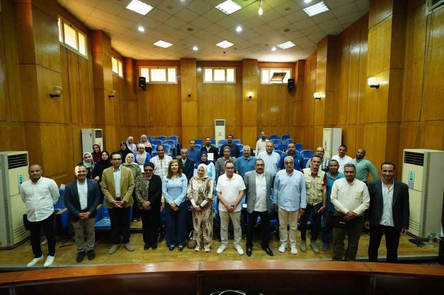 وزارة السياحة والآثار تنظم برنامجًا تدريبيًا حول سياسات الاقتصاد الإبداعي للعاملين المتعاملين مع السائح