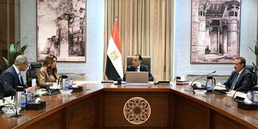 إدراج تطوير 34 منطقة سكنية قديمة ووضع خطة... إدراج تطوير 34 منطقة سكنية قديمة ووضع خطة لتطوير 32 منطقة أخرى بمحافظة بورسعيد