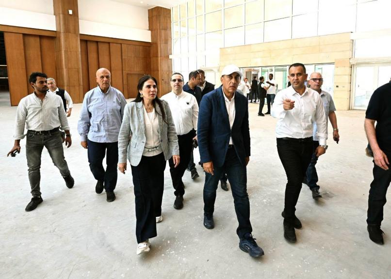 رئيس الوزراء يتفقد مركز المؤتمرات والمعارض الدولي بالمدينة التراثية والحديقة المتحفية بالعلمين الجديدة