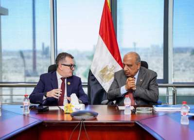 وزيرا «الكهرباء والطاقة المتجددة» و«التخطيط والتنمية الاقتصادية» يبحثان خطة الاستثمارات العامة وتعزيز الشراكات وتوفير التمويلات المبتكرة للمشروعات في مجالات الطاقة والخامات الأرضيّة