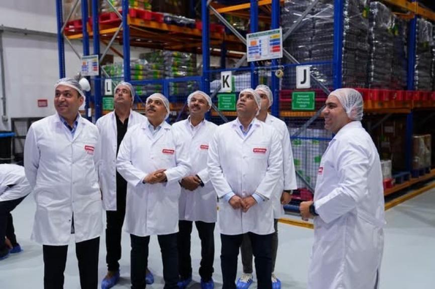 وزير العمل ومحافظ الشرقية يختتمان جولتهما في”العاشر من رمضان” بزيارة ”يوتوبيا للصناعات الدوائية”