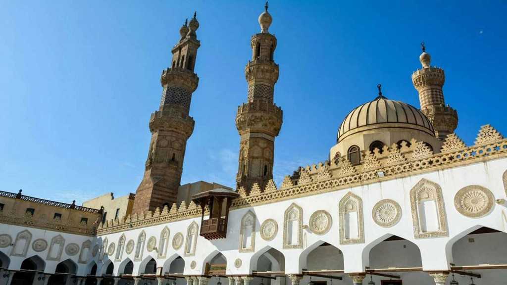 الأزهر يحذر من تحول تصوير وتوثيق الاعتداءات إلى وسائل فضح وتشهير ابتزاز