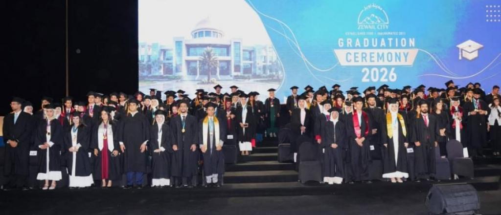 البنك الأهلي يحتفل بتخريج دفعة جديدة من الحاصلين على منح دراسية بمدينة زويل للعلوم