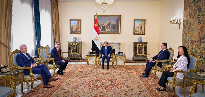 فخامة الرئيس السيسي يستقبل مدير وكالة الاستخبارات المركزية الأمريكية بحضور الوزي رحسن رشاد