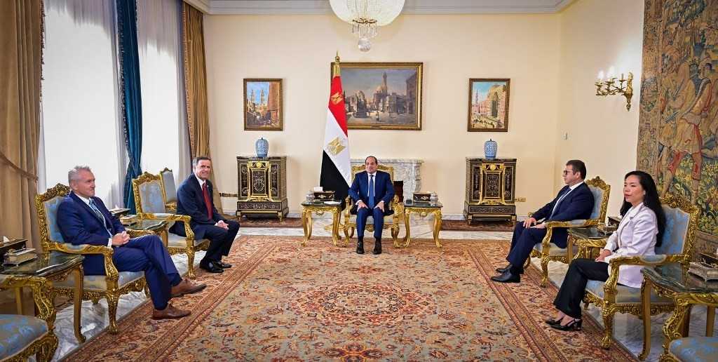 فخامة الرئيس السيسي يستقبل مدير وكالة الاستخبارات المركزية الأمريكية بحضور الوزي رحسن رشاد