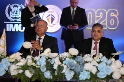 الفريق ربيع: قناة السويس أثبتت كفاءتها في تأمين... الفريق ربيع: قناة السويس أثبتت كفاءتها في تأمين سلاسل الإمداد العالمية| صور