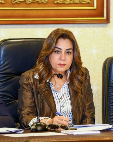 وزيرة التنمية المحلية والبيئة تستعرض تقريراً حول جهود المحافظات في المرحلة الأولى من الموجة الــ 30 لإزالة التعديات