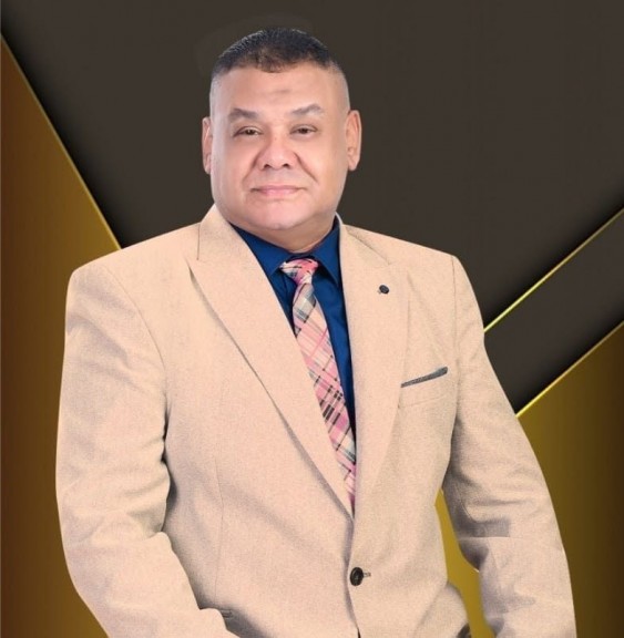 الكاتب الصحفي شوكت سعد 