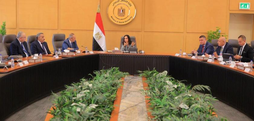 مايا مرسي ترئس اجتمع مجلس إدارة بنك ناصر الاجتماعي