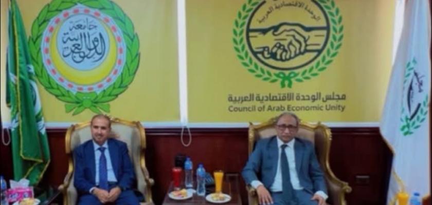 السفير محمدى أحمد النى أمين عام مجلس الوحدة الاقتصادية  يستقبل القائم بأعمال المندوب اليمني لدى الجامعة العربية