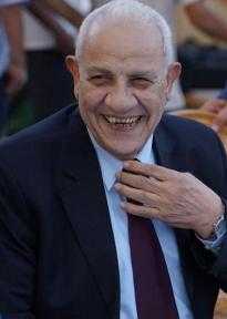 السيسي .. ونداء الضمير ”حصنوا بلدكم ضد... السيسي .. ونداء الضمير ”حصنوا بلدكم ضد المؤامرة.. وليس الرئيس”