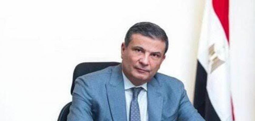 وزير الزراعة يتلقى تقريراً حول جهود قطاع الخدمات الزراعية خلال سبتمبر.. استعدادات مكثفة للموسم الشتوي ودعم متكامل للمزارعين