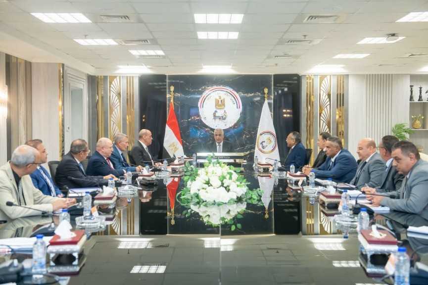 جمبلاط :- وزارة الإنتاج الحربي تسخر إمكانياتها لدعم المشروعات القومية وتعزيز الصناعة الوطنية