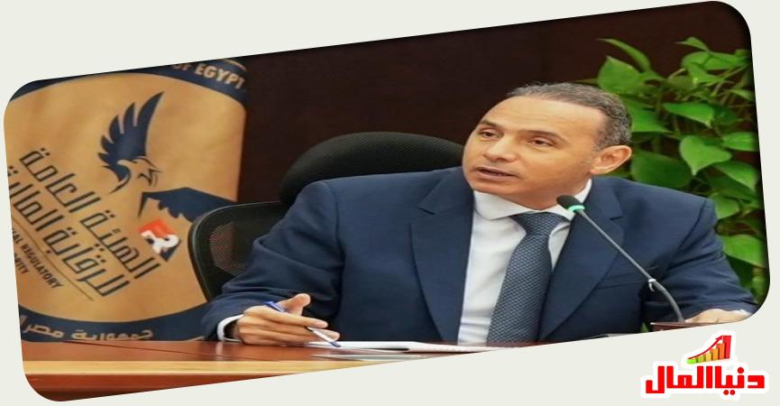  الدكتور إسلام عزام 